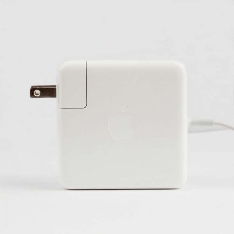 Original Apple 85W MagSafe Power Adapter for 15 and 17 inch MacBook Pro A1343 MC556 Wholesale