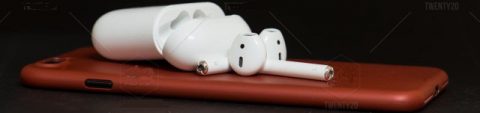 Apple AirPod headphone